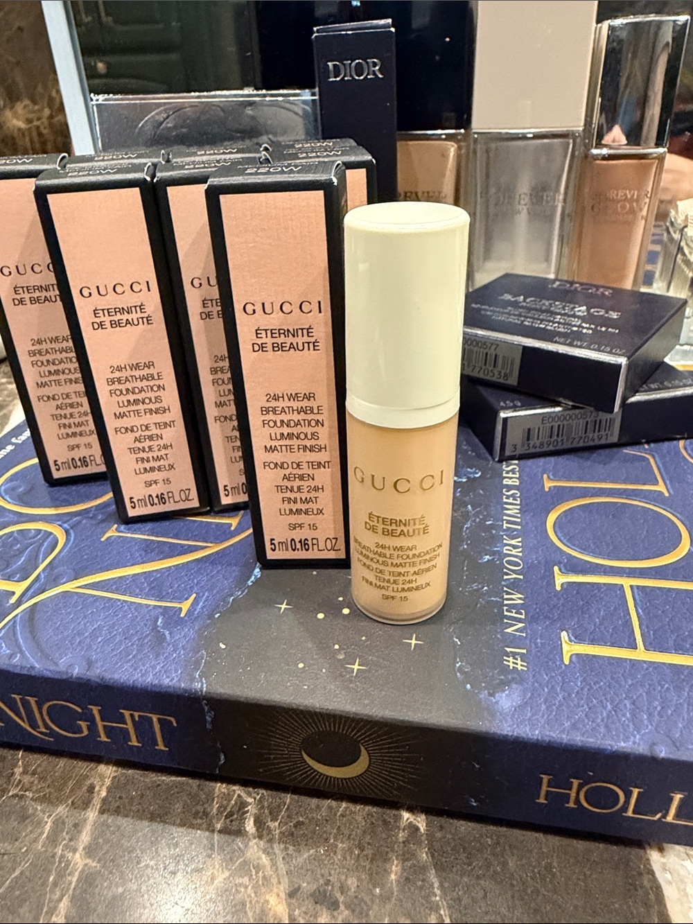 Gucci Éternité de Beauté Foundation - Light Beige Cream